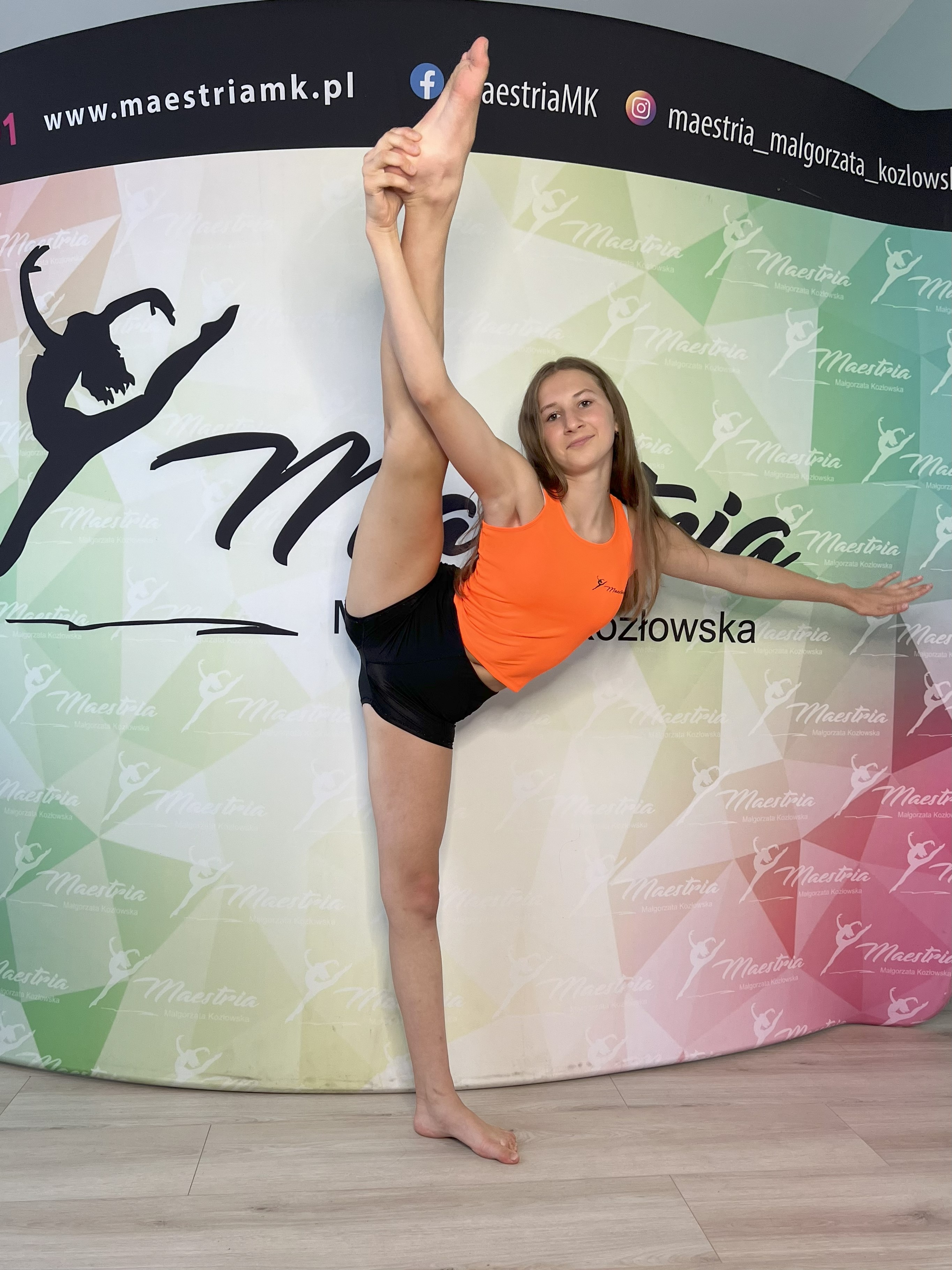 GIMNASTYKA / SKOKI NA ŚCIEŻCE na 15m ścieżce airtrack, trampolinach, równoważniach.. — Photo 1